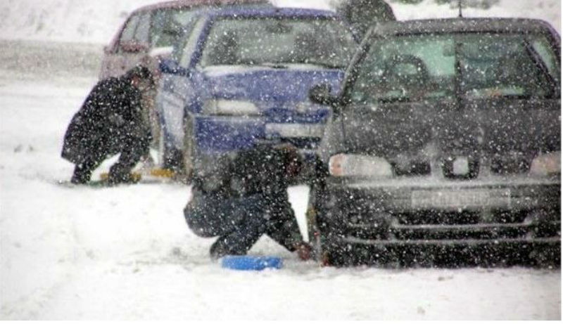 Συμβουλές για ασφαλείς μετακινήσεις στα χιόνια - Media
