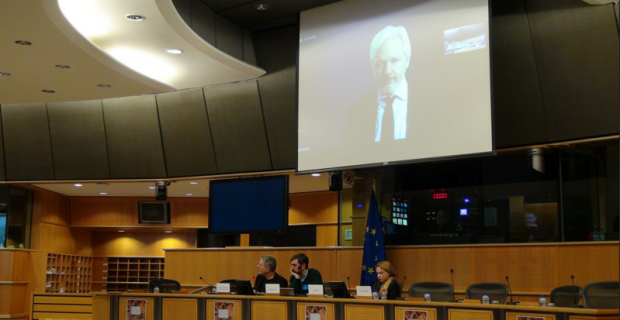 Ασάνζ: Ξέρουμε μόνο το 1% για τα «Panama Papers» - Media