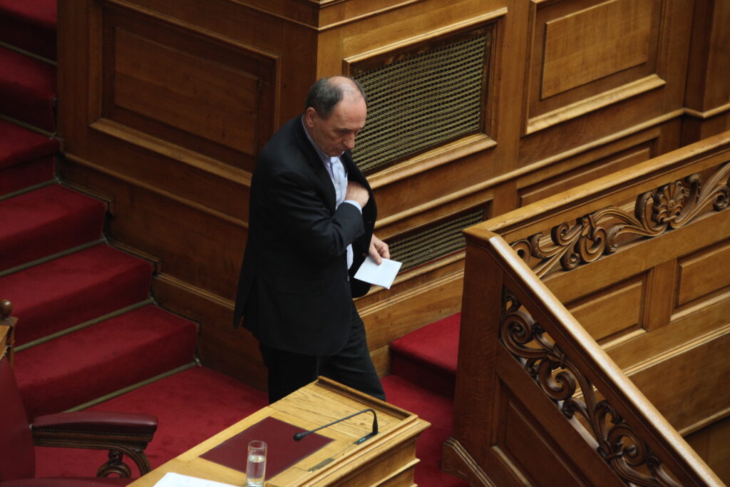 Σταθάκης: Μετά την αξιολόγηση πρέπει να κλείσει το θέμα του χρέους - Media