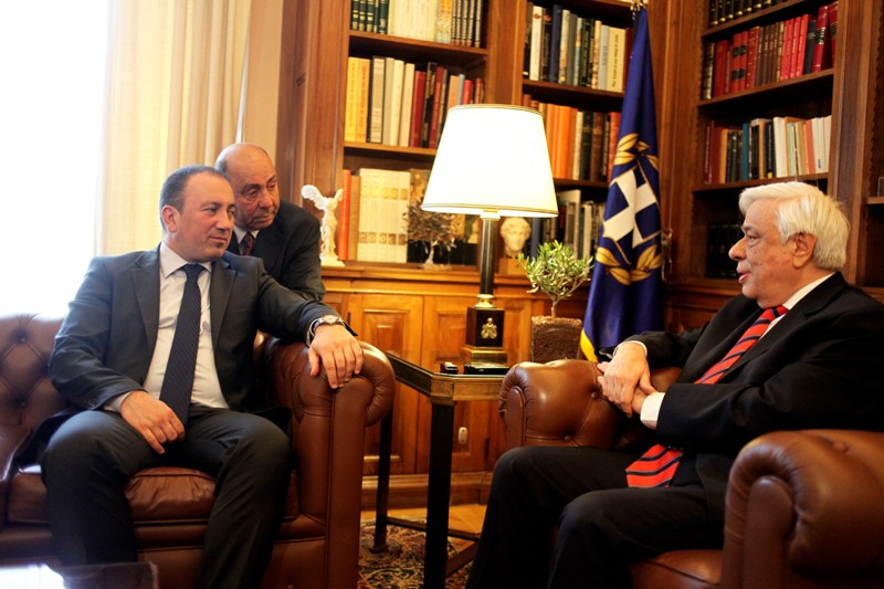 Μήνυμα Παυλόπουλου προς τα Σκόπια - Media