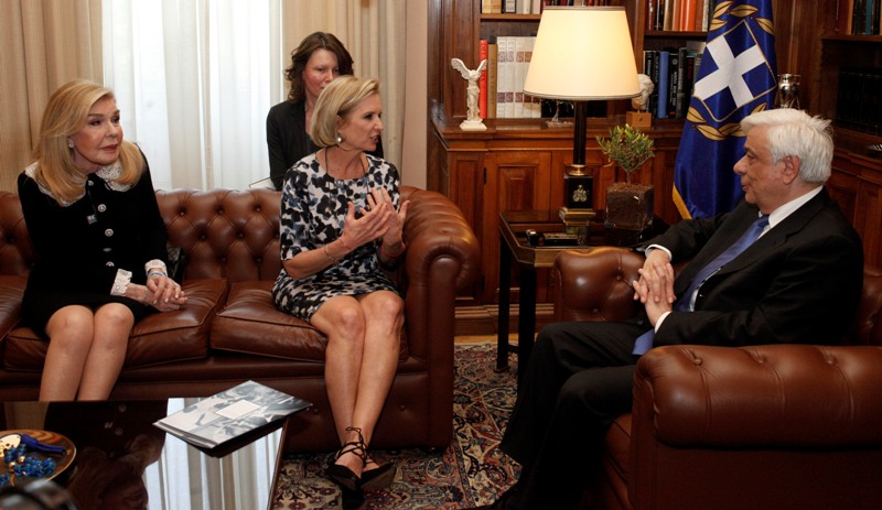 Παυλόπουλος: «Να τελειώνουμε με τον ISIS και να επιστρέψουν οι πρόσφυγες στις εστίες τους» - Media