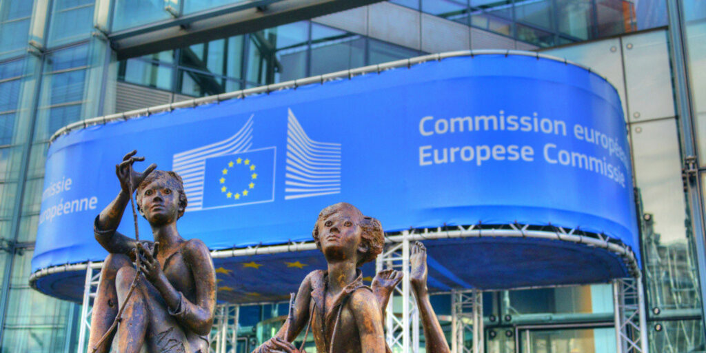 Πρόοδο στις διαπραγματεύσεις βλέπει η Κομισιόν - Συνεχίζεται το θρίλερ στη Αθήνα - Media