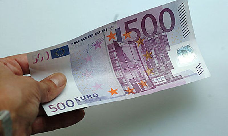 Πρόσφυγες έδωσαν 500ευρω για να αγοράσουν εισιτήριο του ΟΣΕ! - Media