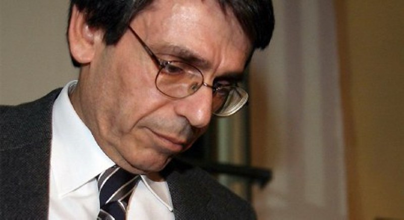 Στο μνημόσυνο του Γιάννη Αγγέλου  Καραμανλής - Παυλόπουλος - Media