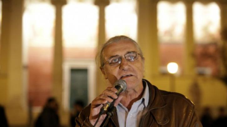 ΑΔΕΔΥ: Κάτω τα χέρια από τον εκπαιδευτικό Παύλο Αντωνόπουλο και το κίνημα αλληλεγγύης στους πρόσφυγες - Media