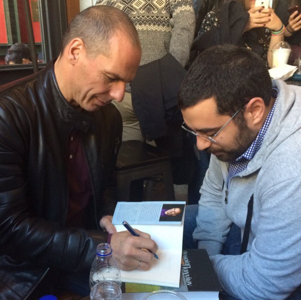 E-bay: 69 δολάρια το αυτόγραφο του Γιάνη - Στην κορυφή της λίστας αυτόγραφο του Τσίπρα - Media