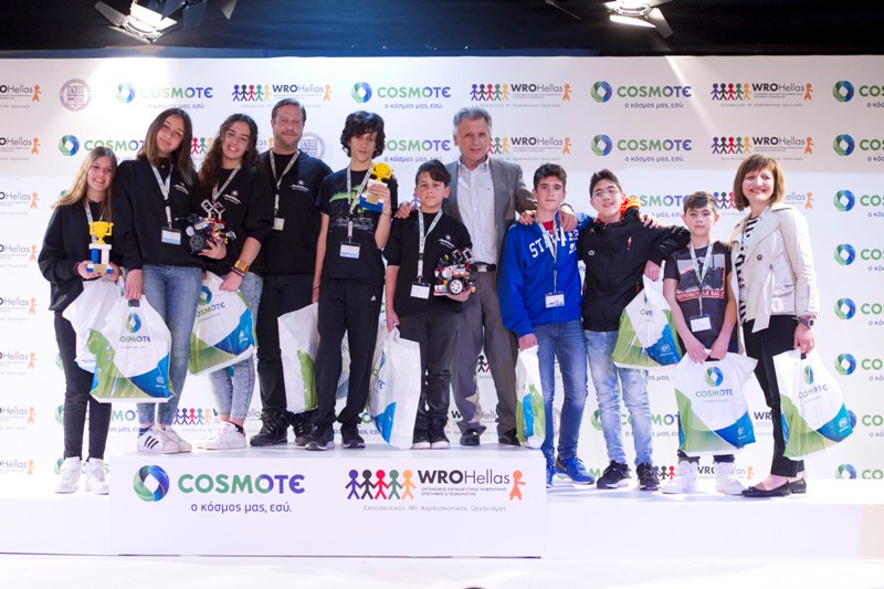 Διαγωνισμός Ρομποτικής: Μαθητές Γυμνασίου φτιάχνουν εντυπωσιακές κατασκευές με τη στήριξη της COSMOTE - Media