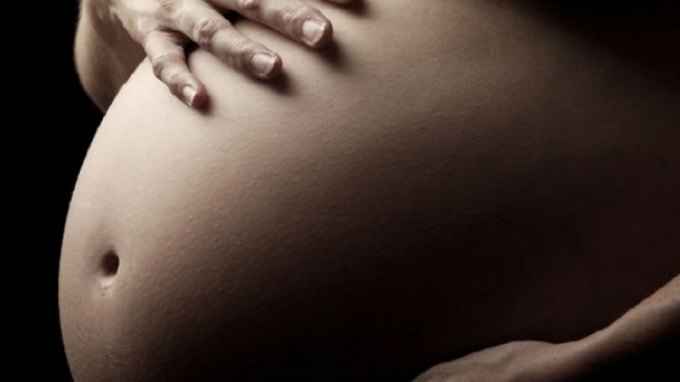 ΗΠΑ: Αφαίρεσε έμβρυο από την κοιλιά της μητέρας του- Τιμωρήθηκε με 100 χρόνια φυλάκιση - Media