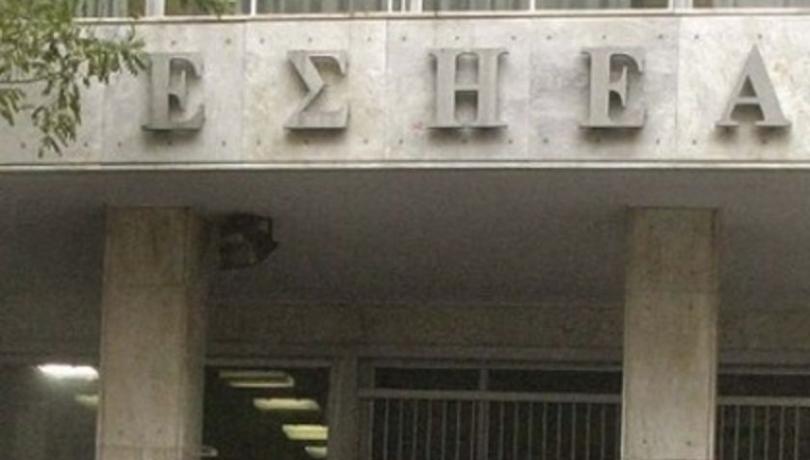 Η ΕΣΗΕΑ καταδικάζει την επίθεση από ακροδεξιά στοιχεία κατά του Γιάννη Στεβή στη Χίο - Media