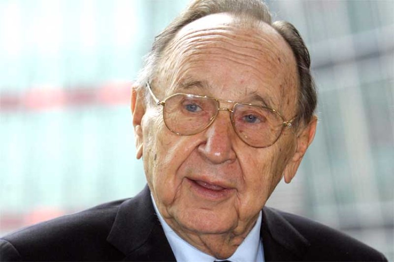 Πέθανε ο πρώην επικεφαλής της γερμανικής διπλωματίας Χανς-Ντίντριχ Γκένσερ - Media