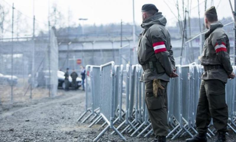 Οργή Ρέντσι για Αυστριακούς: «Το κλείσιμο των συνόρων αντιβαίνει αδιάντροπα στους ευρωπαϊκούς κανόνες» - Media