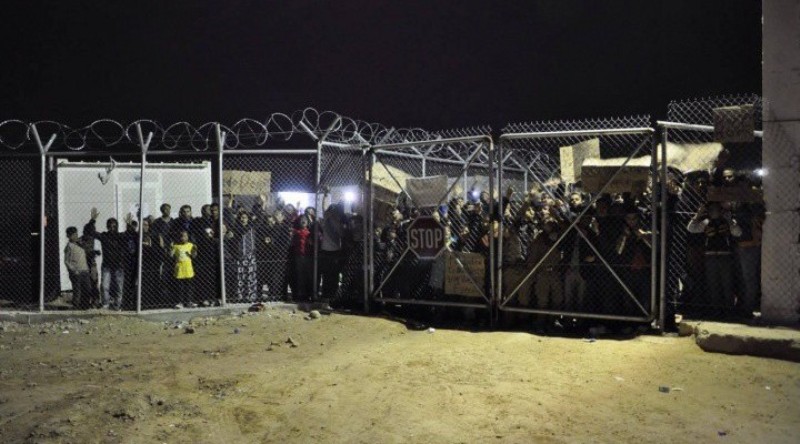 Ιωάννινα: Πρόσφυγες και μετανάστες απειλούν να καταστρέψουν τις σκηνές τους - Media