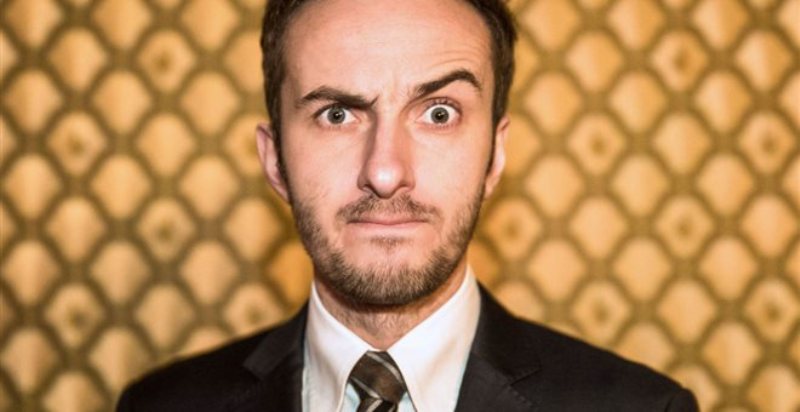 Υπέρ του κωμικού, κατά της Μέρκελ τα 2/3 των Γερμανών - Media