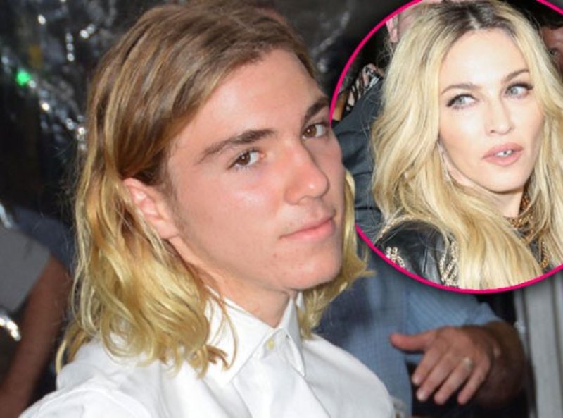 Ρόκο Ρίτσι για Μαντόνα: Είμαι ο γιος μιας σκύλας! (Photos) - Media