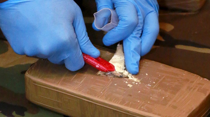 Τον πρόδωσε το υπερφυσικό περιεχόμενο του εσωρούχου του (Photos) - Media