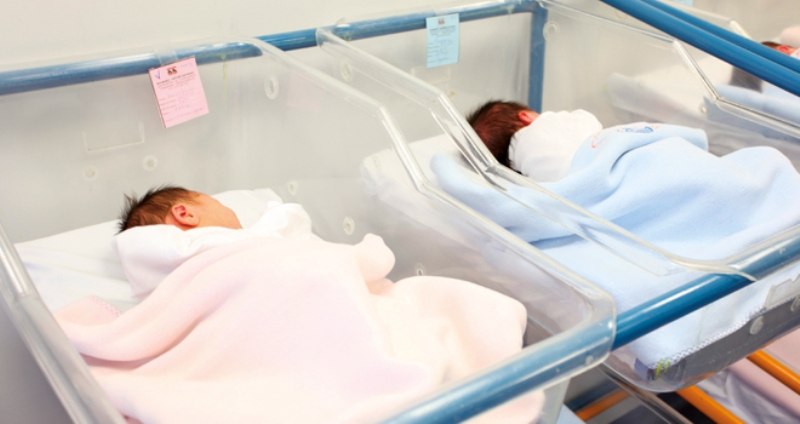 Ινδία: Έστησαν «παζάρι» μωρών μέσα σε νοσοκομείο - Media