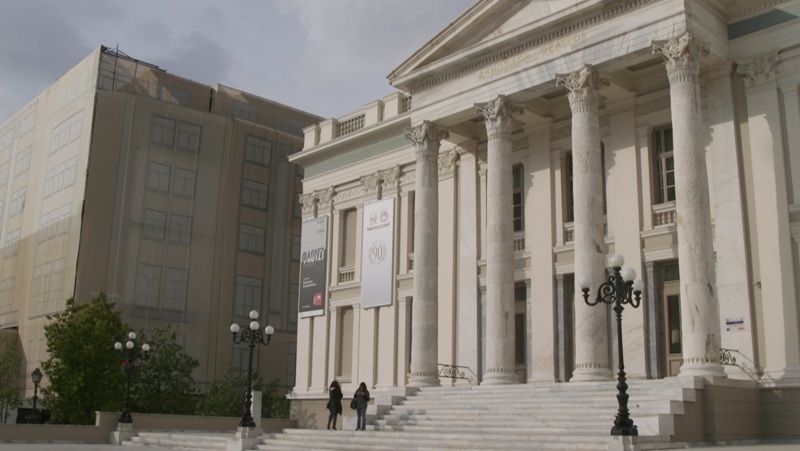 Το OTE HISTORY περιηγείται στον Πειραιά - Media