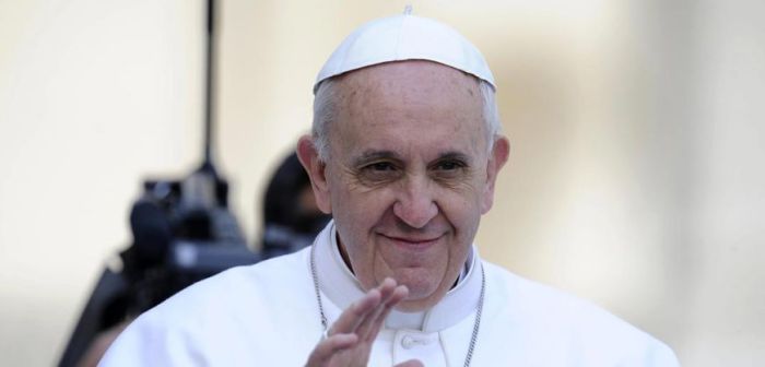 Ο Πάπας θέλει να χειροτονήσει γυναίκες διακόνους - Media