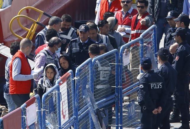 Reuters: Την Τετάρτη η επιστροφή ακόμη 200 μεταναστών στην Τουρκία - Media