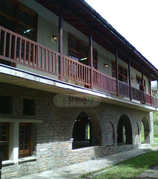 Στο Τσεπέλοβο Ζαγορίου, σε νέο κέντρο φιλοξενίας, μεταφέρονται οι πρόσφυγες από την Ειδομένη (Photos) - Media