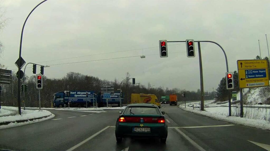 Γιατί το να περάσεις με κόκκινο είναι αδιανόητο στη Γερμανία; - Media