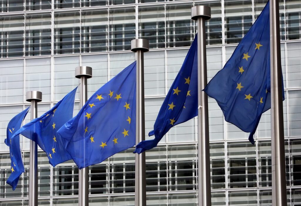 Στο στόχαστρο της Κομισιόν τα «υπερβολικά» ελλείμματα Ισπανίας και Πορτογαλίας - Media