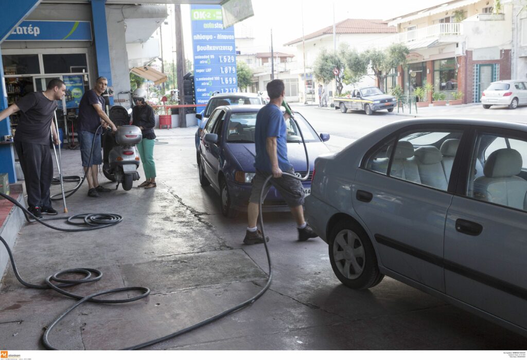 Πόσο θα αυξηθούν οι τιμές στα καύσιμα από την 1η Ιουνίου - Media