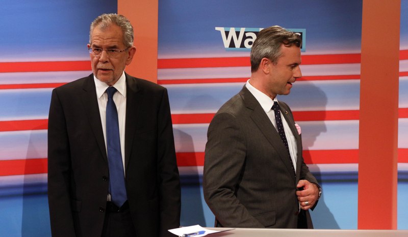 «Θρίλερ» στην Αυστρία - Με κομμένη την ανάσα περιμένει όλη η Ευρώπη τα τελικά αποτελέσματα των προεδρικών εκλογών - Media