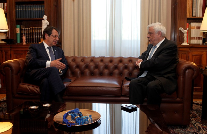 Συνάντηση Παυλόπουλου - Αναστασιάδη : Η Ελλάδα και η Κύπρος είναι απολύτως συντονισμένες για την επίλυση του Κυπριακού - Media
