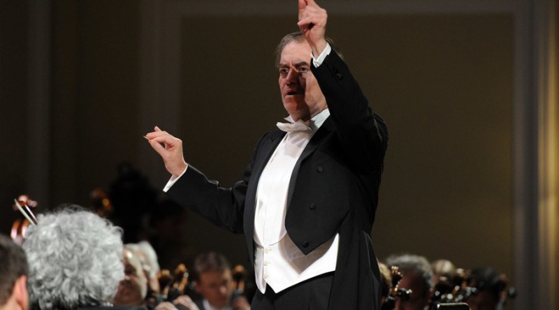 Ο Βαλέρι Γκέργκιεφ προσπαθεί να «θεραπεύσει» την Παλμύρα με μουσική (Video) - Media