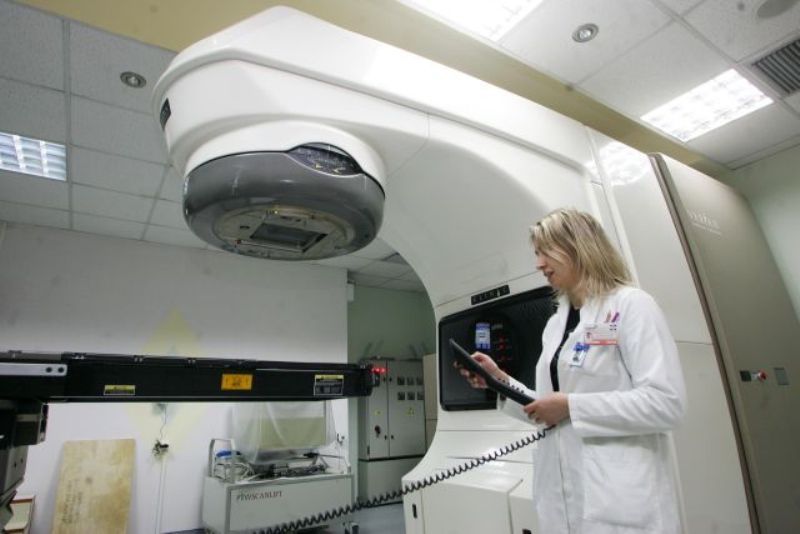 Γ. Πισσάκας: Καρκινοπαθείς "σβήνουν" άδικα, στην ουρά για ακτινοθεραπεία - Media