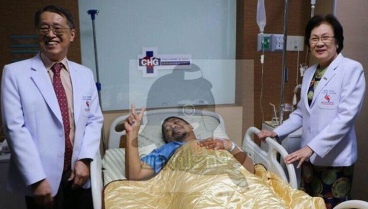 Πύθωνας βγήκε από σιφόνι τουαλέτας και επιτέθηκε σε άντρα (Photos) - Media