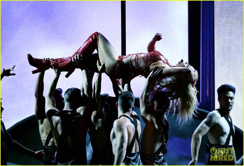 Οι πιο «καυτές» παρουσίες του Billboard Music Awards στο Λας Βέγκας (Photos) - Media