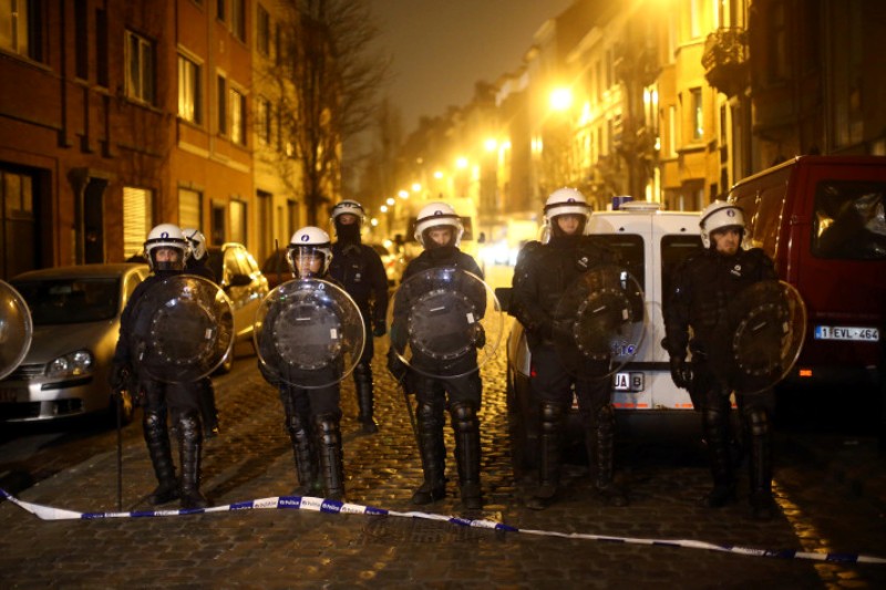 Η βελγική αστυνομία είχε ματαιώσει έρευνα για τους αδερφούς Αμπντεσλάμ μήνες πριν τις επιθέσεις στο Παρίσι - Media