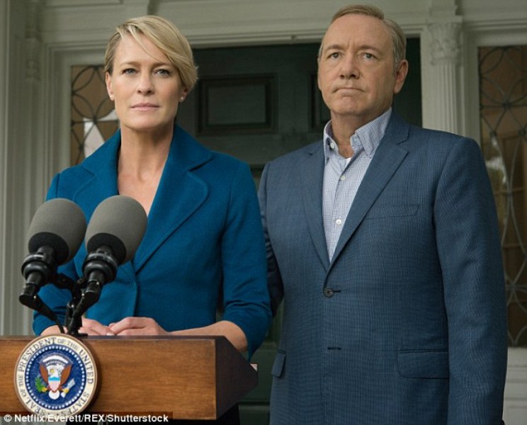 Επιστρέφει το «House of Cards» - Ο Σπέισι έφυγε, ποιοι «μπαίνουν» στο σίριαλ (Photos) - Media