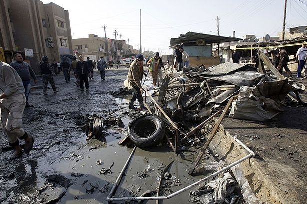 Περισσότεροι από 100 οι νεκροί σε επιθέσεις βομβιστών στη Βαγδάτη - Media