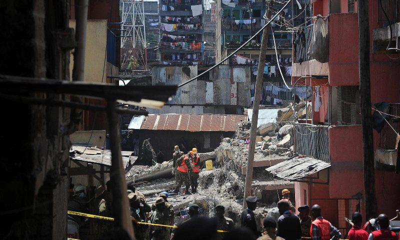 «Θαύμα» στην Κένυα - Διασώθηκε γυναίκα από τα ερείπια μετά από έξι μέρες! - Media