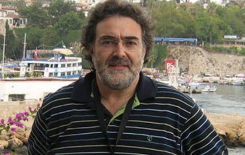 Πέθανε ο δημοσιογράφος Γιάννης Κουτελιέρης σε ηλικία 58 ετών  - Media
