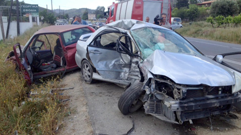 Τραγικό τροχαίο με τρεις νεκρούς στην Κρήτη (Photos) - Media