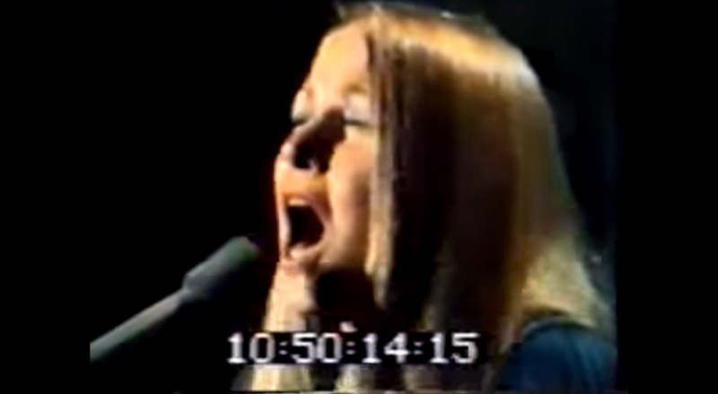 Όταν η Ελλάδα τραγούδησε για την εισβολή …και η ΕΒU απέκλεισε τα «πολιτικά τραγούδια» (Video) - Media