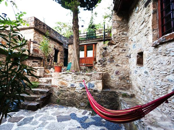 Μηλιά: Το χωριουδάκι χωρίς ρεύμα στην Κρήτη που έχει «τρελάνει» ντόπιους και ξένους (Photos) - Media