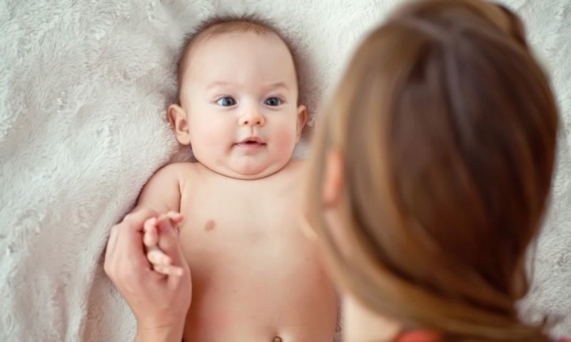 Τι επίδραση έχει στο παιδί ο ήχος της φωνής της μητέρας - Media