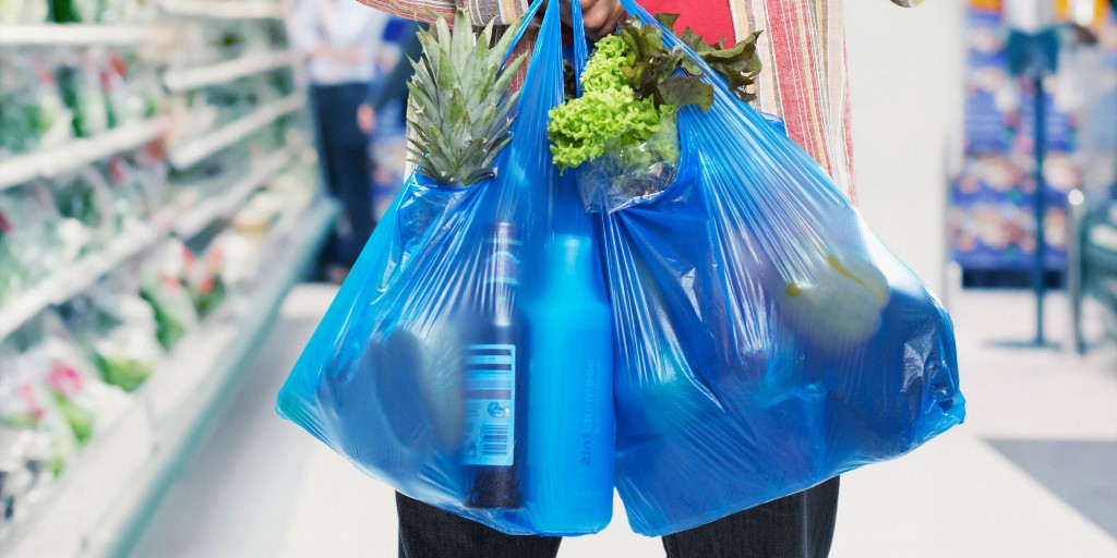Ευρωπαϊκό Κέντρο Καταναλωτή Ελλάδας: Είτε λιγότερες πλαστικές σακούλες είτε θα τις χρεώνεστε - Media
