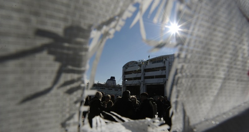 Η αστυνομία μπήκε στα γραφεία της ΠΝΟ και επιχείρησε να συλλάβει συνδικαλιστή - Media