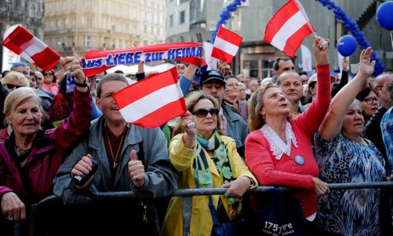 Guardian: Ραγδαία αύξηση της αμφισβήτησης του πολιτικού κατεστημένου στην Ευρώπη - Media