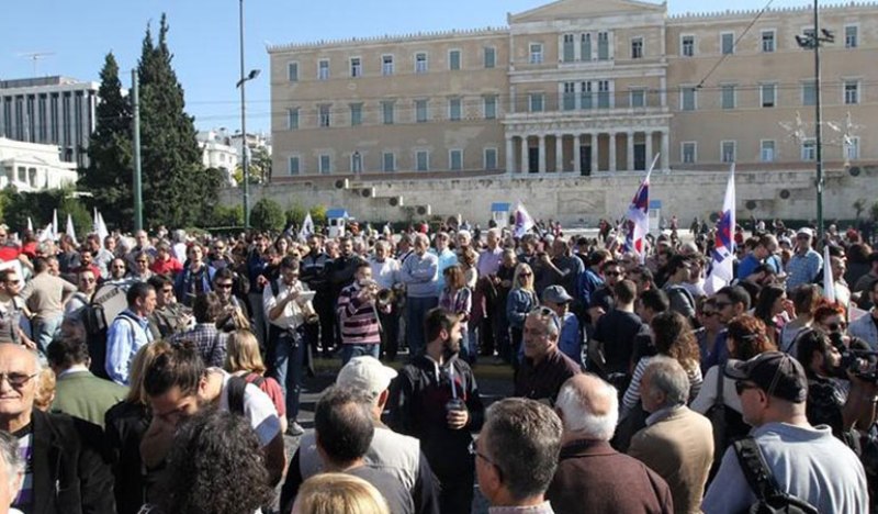 Κορύφωση των κινητοποιήσεων ενάντια στο ασφαλιστικό την Κυριακή - Media