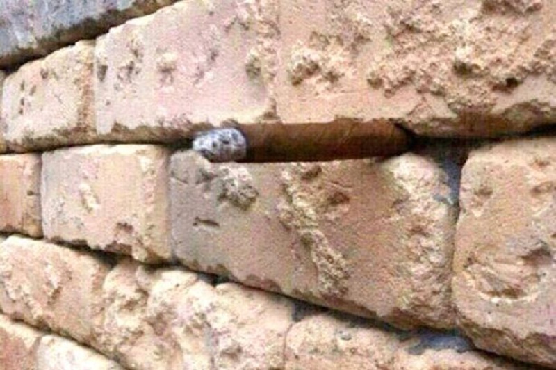 Τι κρύβεται ανάμεσα στα τούβλα; Θα δυσκολευτείτε να το βρείτε αλλά μετά το μάτι σας δεν θα ξεκολλάει (Photo) - Media