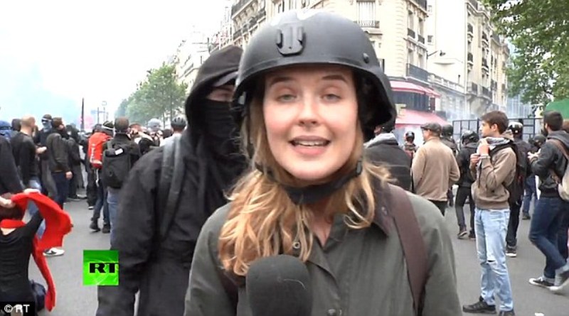 Θρασύδειλος κουκουλοφόρος στη Γαλλία χτυπά ρεπόρτερ που συνεχίζει σα να μη συνέβη τίποτα (Video) - Media