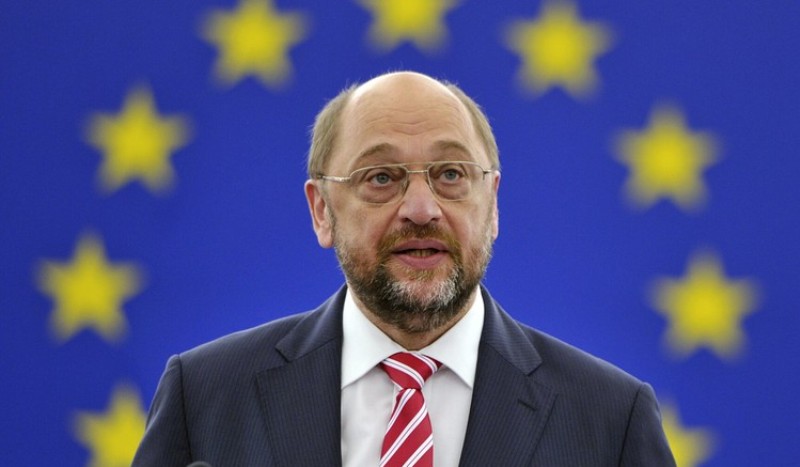 Ο Σουλτς υποσκάπτει τη Μέρκελ: Η Ευρωζώνη χρειάζεται κοινό προϋπολογισμό - Media