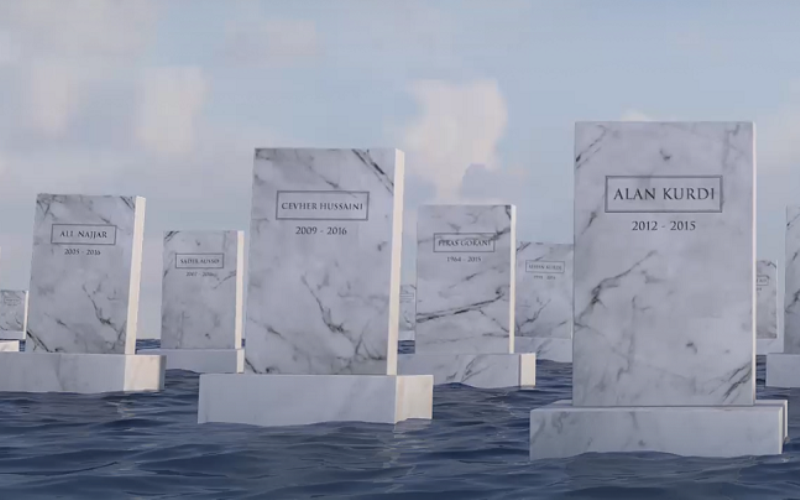 Πλωτό «κοιμητήριο» για τους πρόσφυγες που πνίγηκαν στη Μεσόγειο (Video) - Media